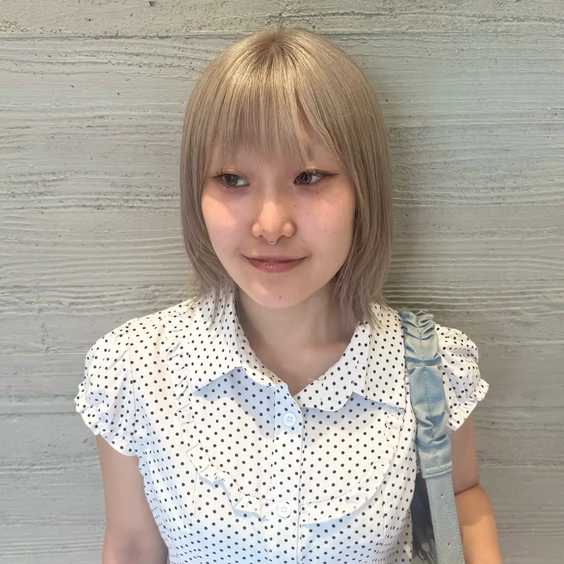 ミディアム カラー ベージュカラー ブリーチ ミルクティーベージュ NATSUNO ✮のヘアスタイル