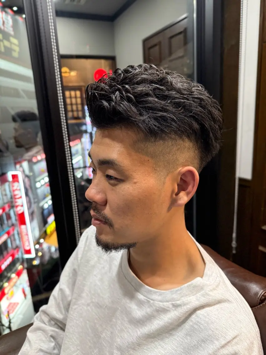 パーマ 京都フェードカット 田嶋勇祐のヘアスタイル