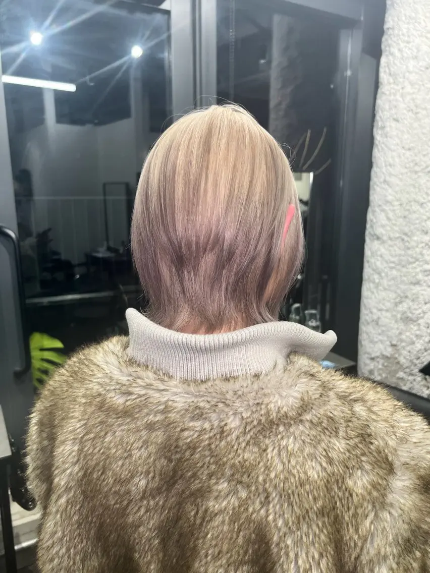 ショート ヘアカラー 山口 真世のヘアスタイル