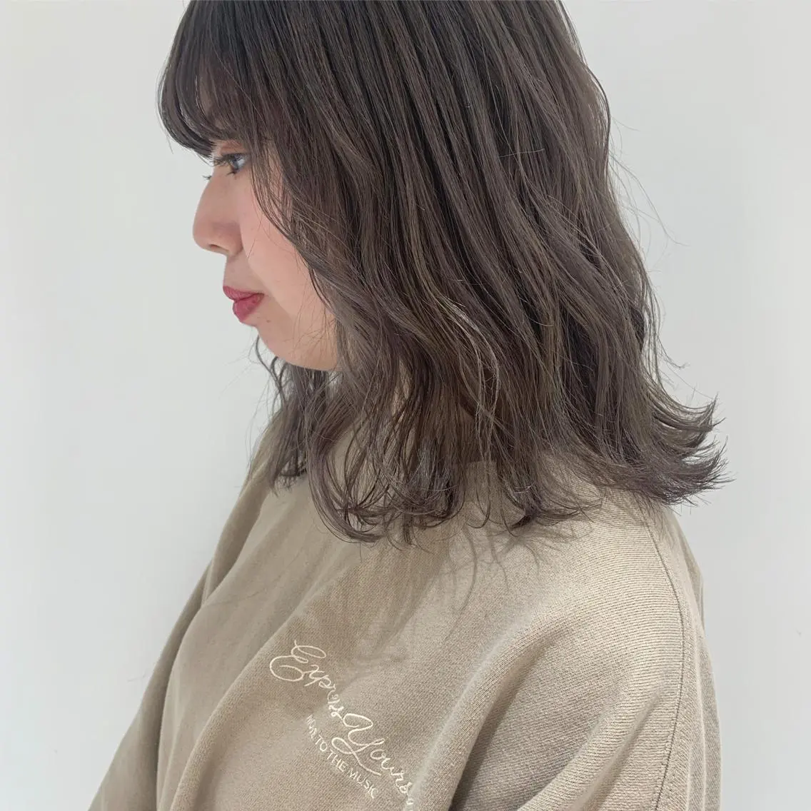 セミロング kiyono ⭐︎ダブルカラーのヘアスタイル