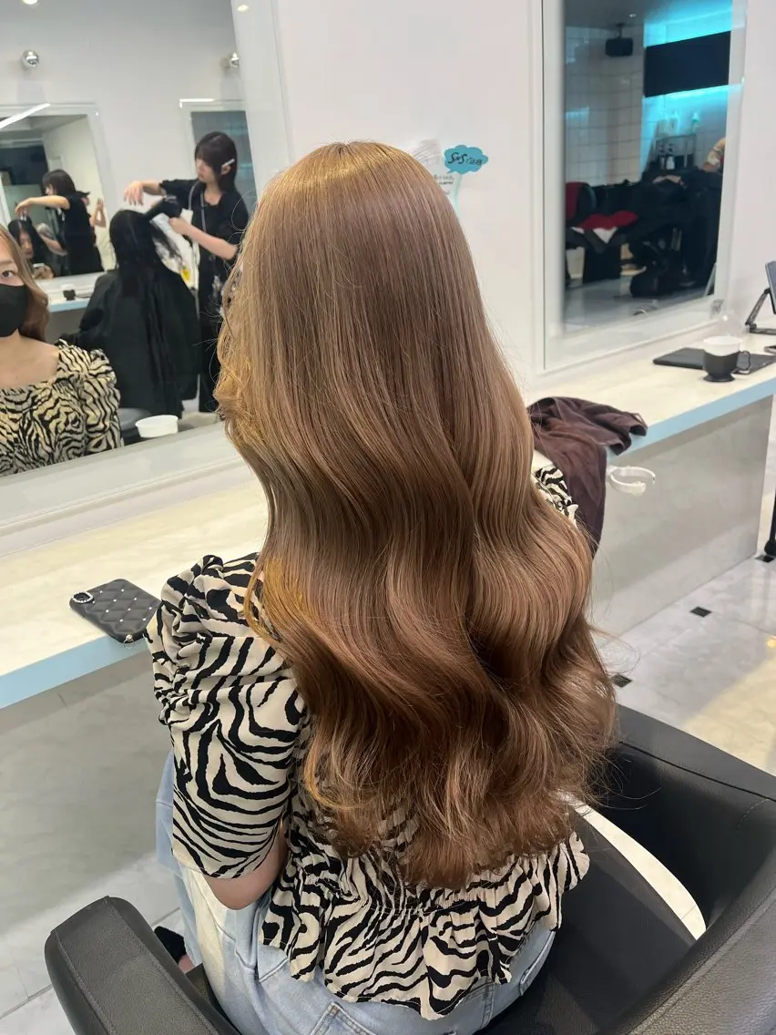 ロング カラー ヘアカラー トリートメント ブリーチカラー 🩵MIZUKIのヘアスタイル