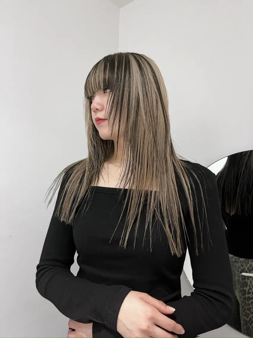 ロング カラー ブリーチ ケアブリーチ ハイトーンカラー TOTA 唯一無二カラーのヘアスタイル