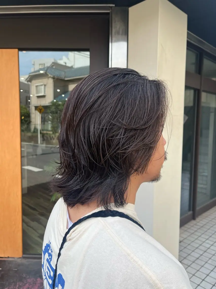 ミディアム 関 紫雲（ｾｷﾚﾝｹﾞ）のヘアスタイル