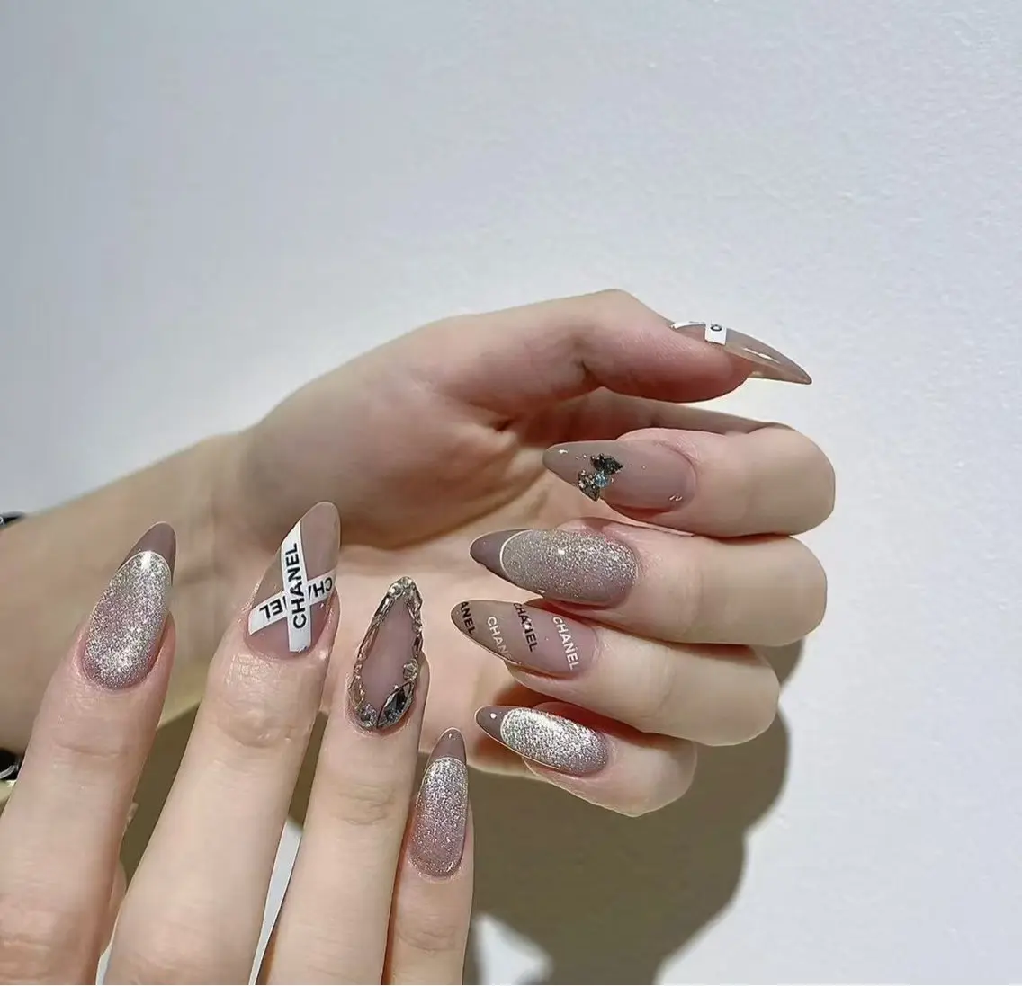 ネイル フラワーネイル フレンチネイル ジェルネイル ガラスフレンチ ハート ハンドネイル BabyYouMi nailのネイルデザイン