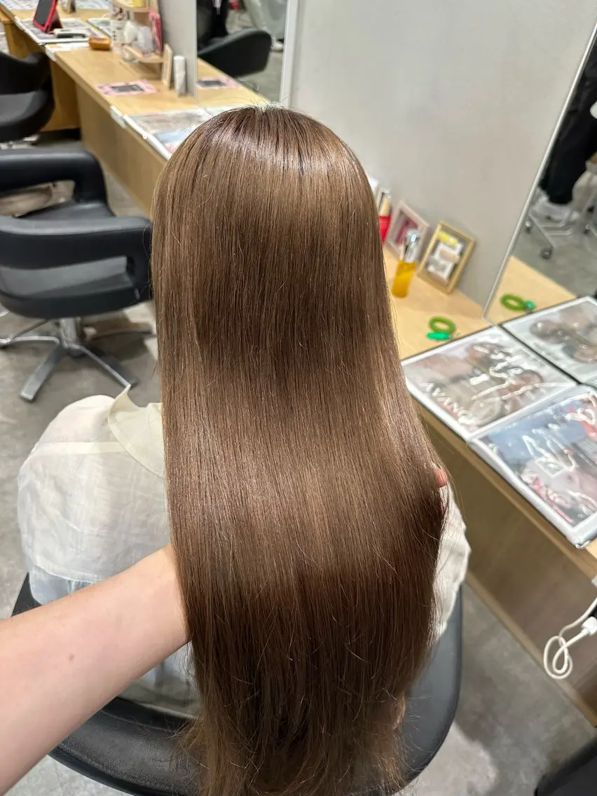 ロング カラー ベージュカラー ブリーチ ミルクティーベージュ 髪質改善 巻ける髪質改善🫧ハ イライト/永田汰伊智のヘアスタイル