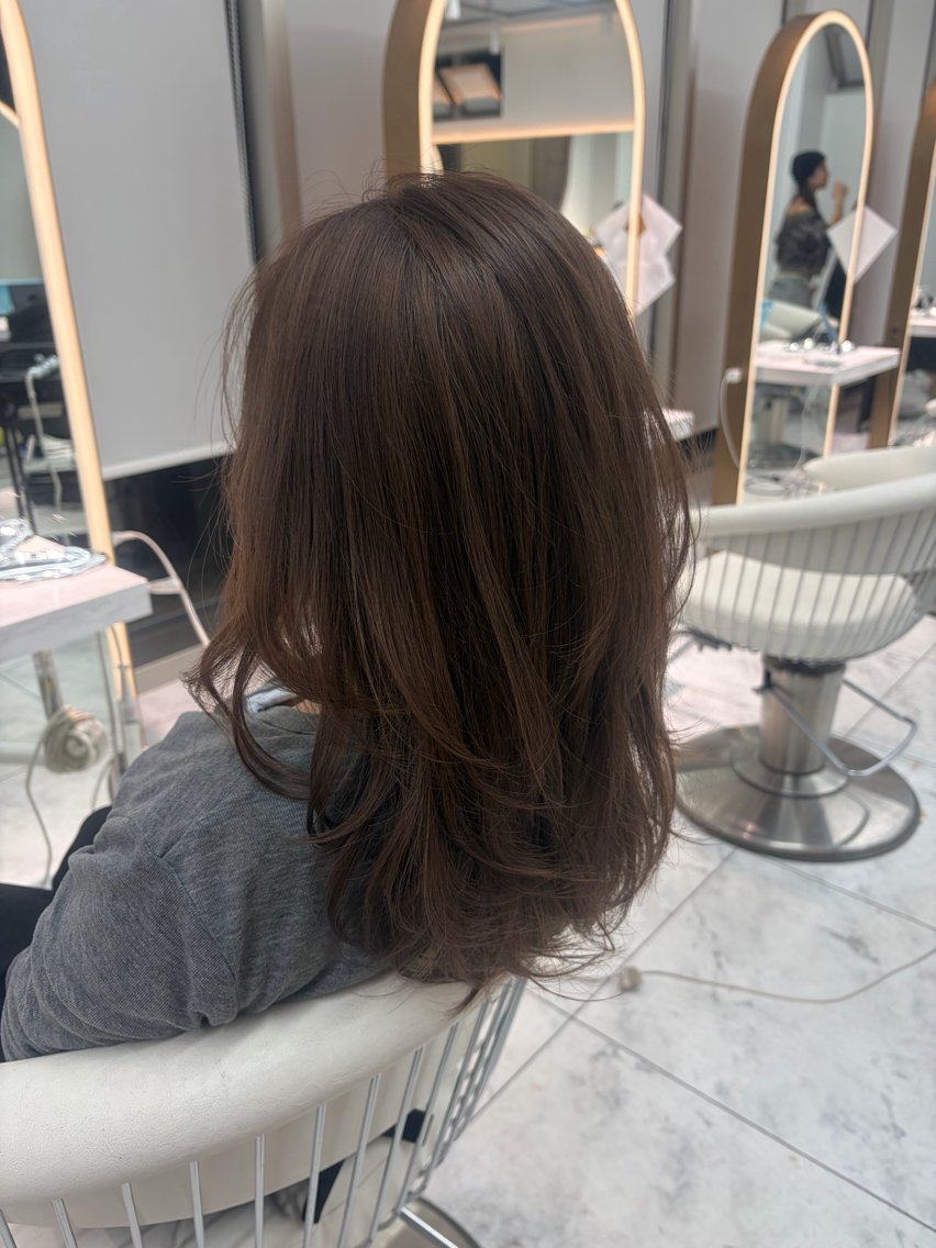 セミロング カラー カット ヘアカラー りおん レイヤー/ベージュのヘアスタイル