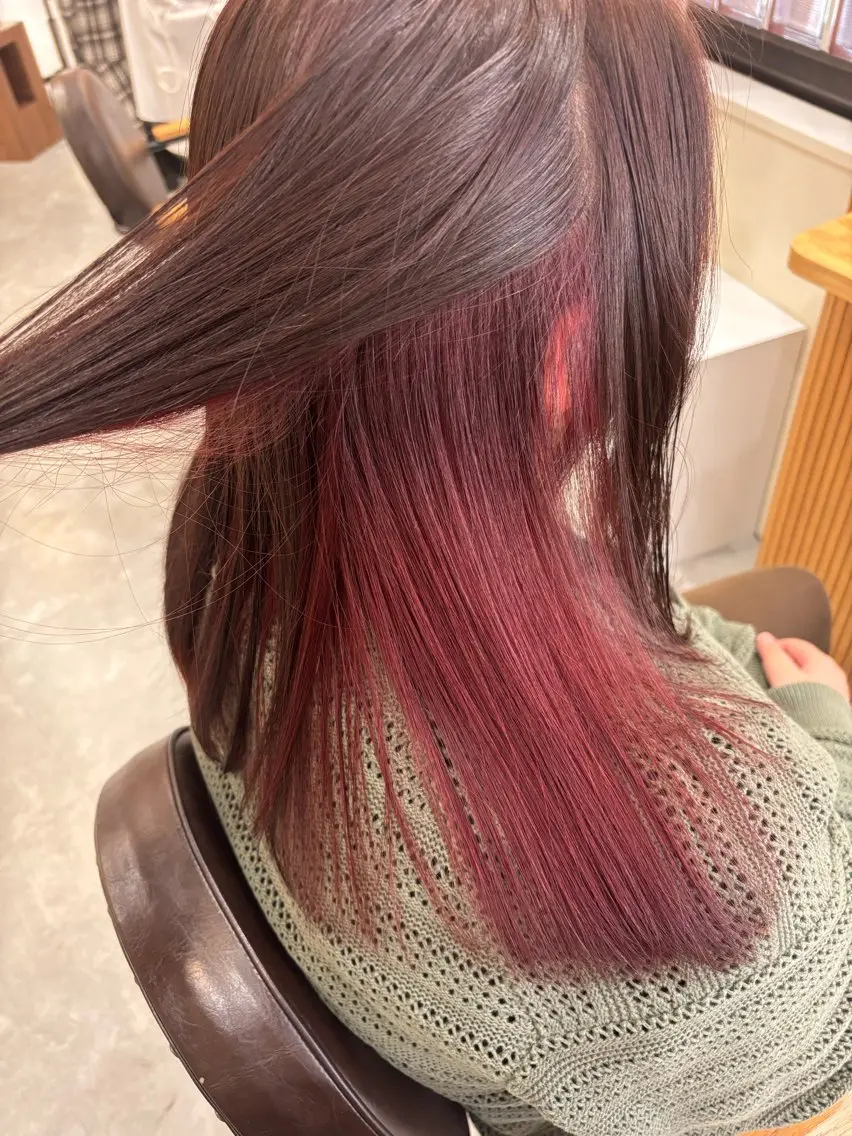セミロング カラー インナーカラー ROPE 💎かなみ💎のヘアスタイル