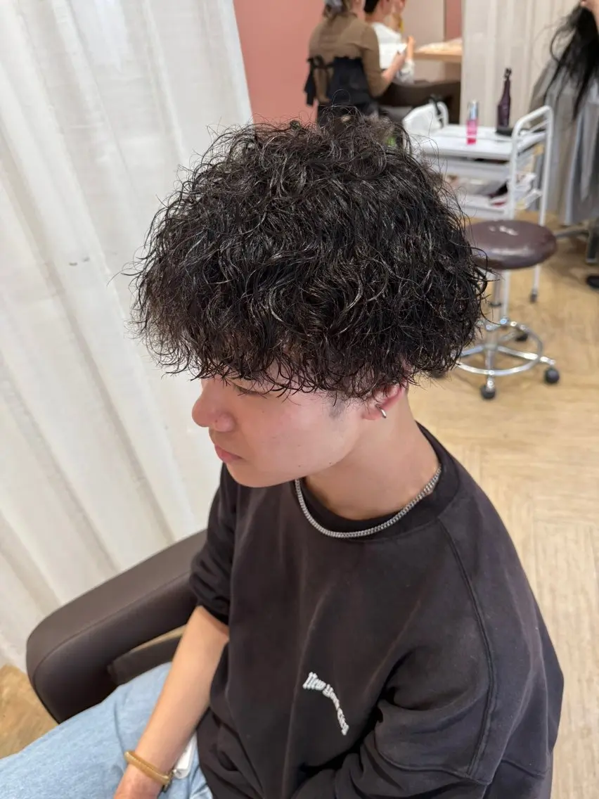パーマ メンズ メンズパーマ カット パーマ 【似合わせ】 藤原 拓徒のヘアスタイル