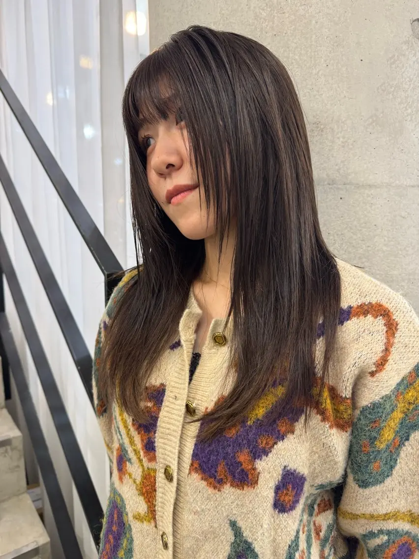セミロング アッシュ アッシュブラウン ｔa k k e ｙｕのヘアスタイル