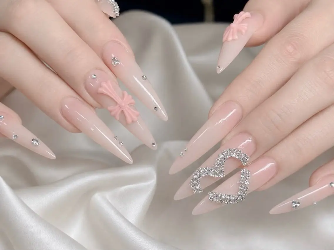 ネイル チークネイル 長さ出し フレンチネイル ジェルネイル ガーリー Sora  Nail Studioのネイルデザイン