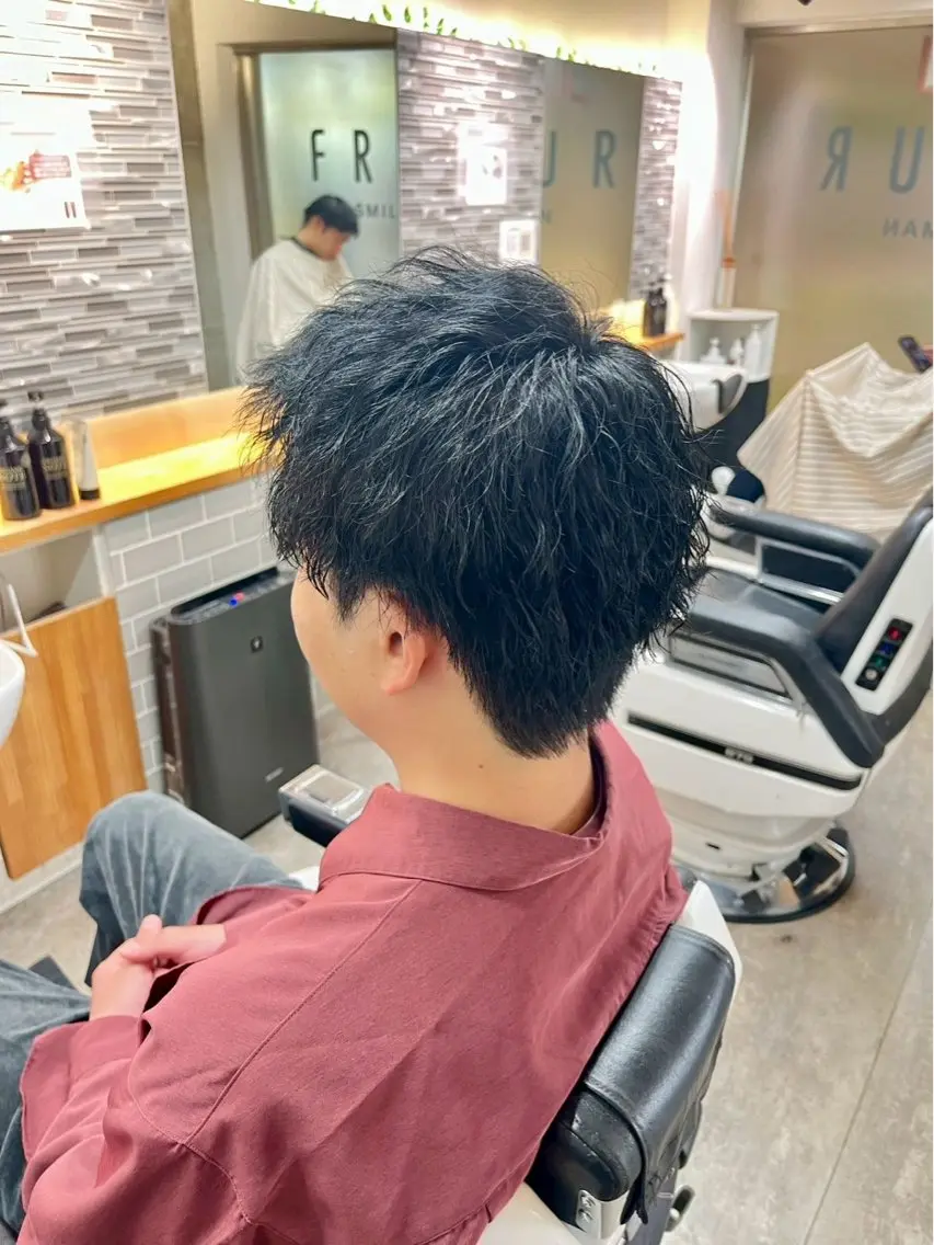 ショート パーマ メンズ カット パーマ トリートメント 佐々木 優人のヘアスタイル