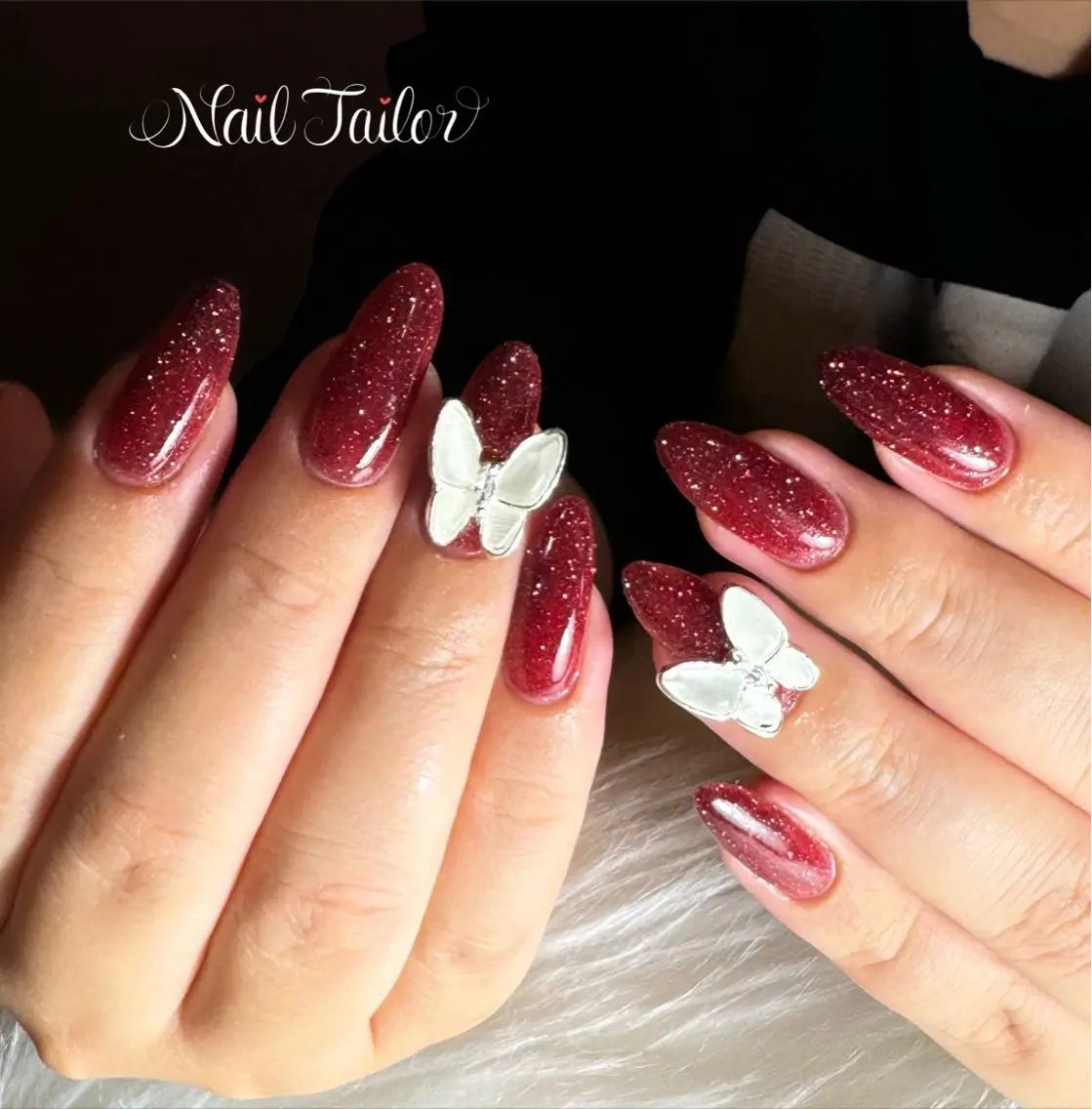 ネイル ボルドー 長さ出し フラッシュネイル キラキラネイル ラメ(グリッター) ハンドネイル NailTailor ネイルテイラーのネイルデザイン