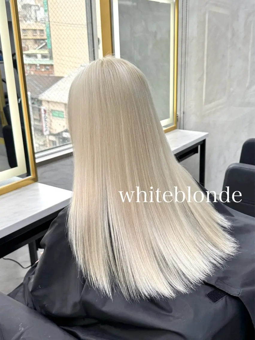 セミロング カラー ブリーチ ブロンド 透明感カラー ホワイトブロンド カット ヘアカラー トリートメント エクステ🩵ブリーチ 韓国ヘア🩵KAEのヘアスタイル