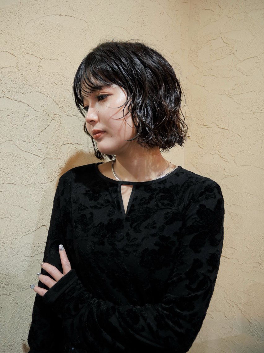 ショート パーマ taikiボブ× パーマ/透明感カラーのヘアスタイル