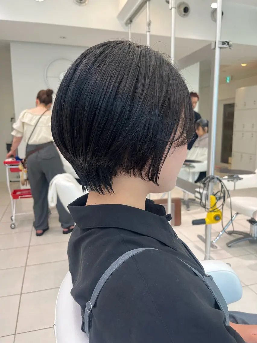 ショート カット kaho.🌿 ショートヘア⭐️のヘアスタイル