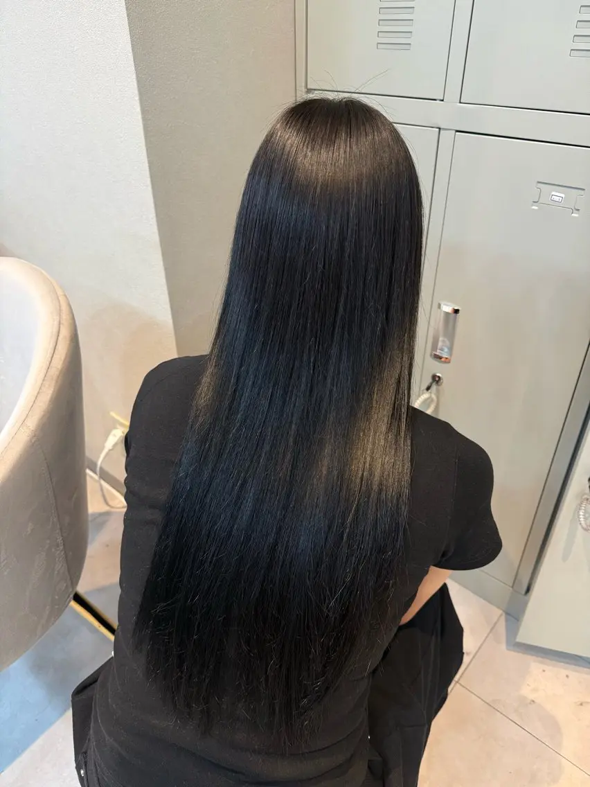 ロング パーマ ストレートパーマ 縮毛矯正 わか 韓国透明感カラー🫧のヘアスタイル