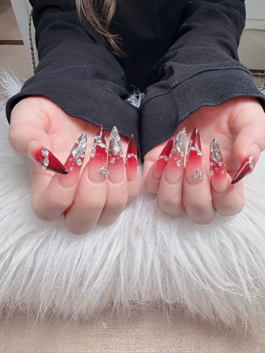ネイル オーロラネイル フレンチネイル ジェルネイル ハロウィン キラキラネイル ハンドネイル H.baby Nail Salonのネイルデザイン