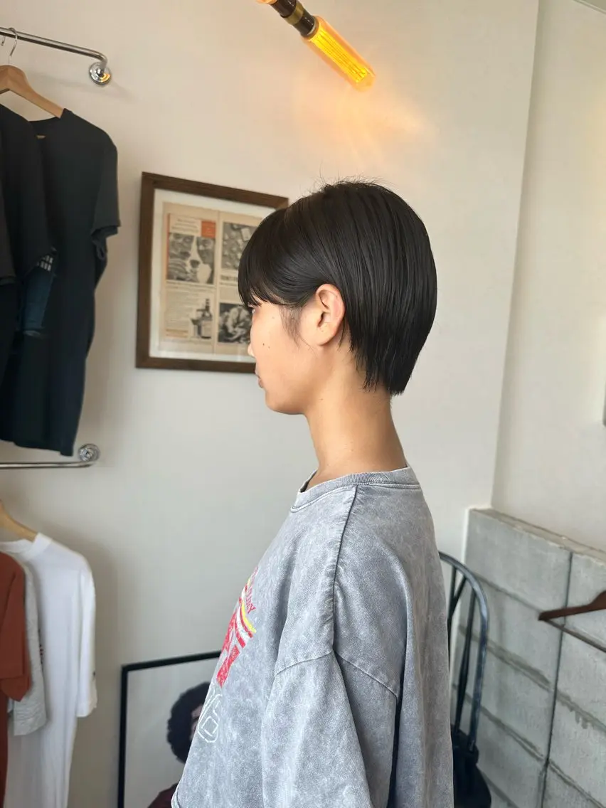 ショート ショートヘア 岩村 夏姫のヘアスタイル