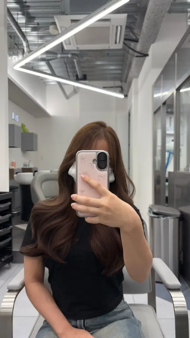 ロング カラー ブリーチ 透明感カラー ブリーチなしカラー カット ヘアカラー トリートメント 韓国/顔周り/透明感 /レイヤー/ひなたのヘアスタイル