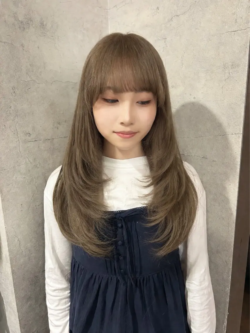 セミロング カラー ブリーチ ヘーゼル レイヤーカット カット ヘアカラー トリートメント パーソナルカラー 診断🍀マリンのヘアスタイル