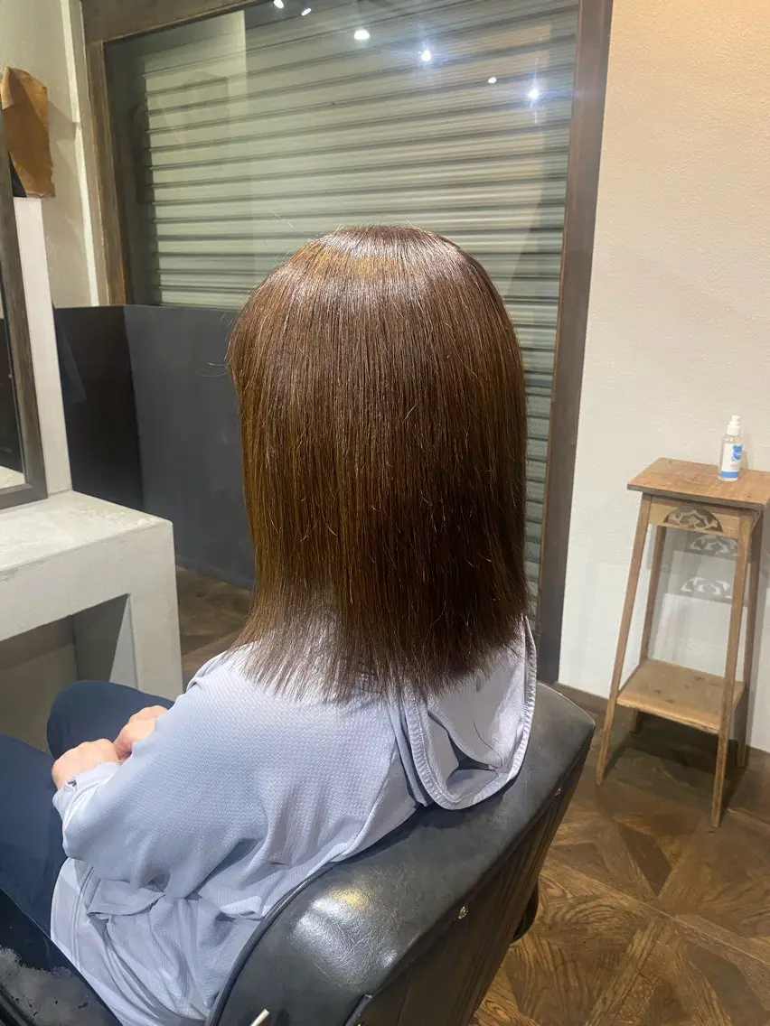セミロング 寺本 玲花のヘアスタイル