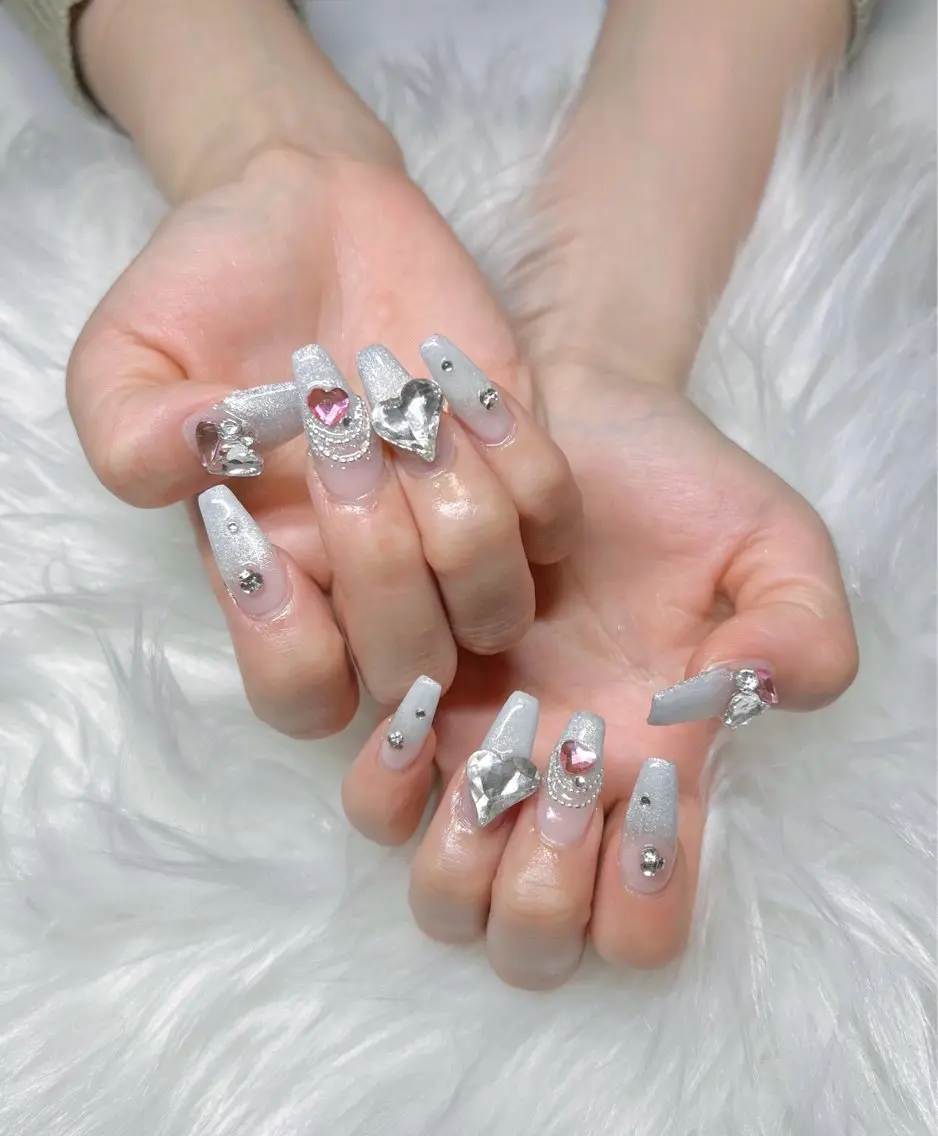 ネイル ハート ハンドネイル CHARME 🤎〔RINA〕のネイルデザイン