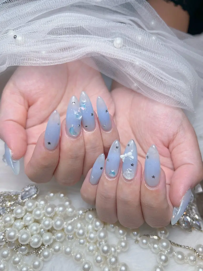 ネイル アートネイル オーロラネイル チークネイル 長さ出し フットネイル Miya _nailのネイルデザイン