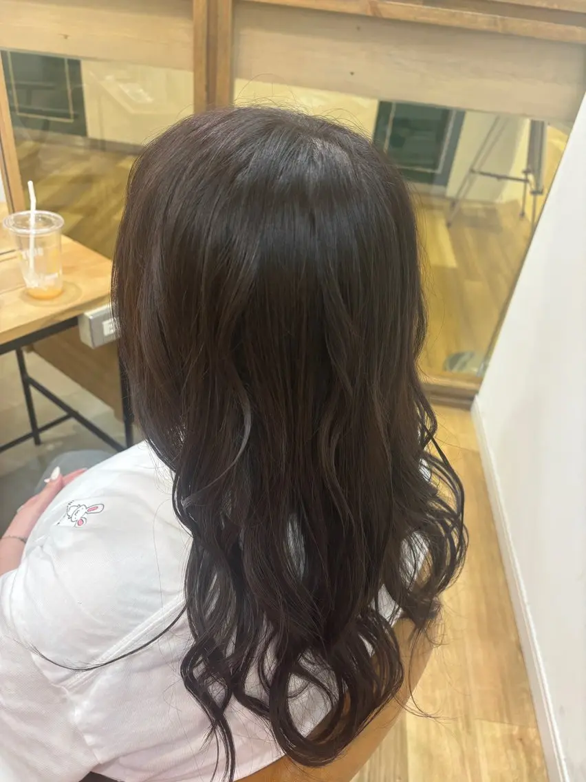 カラー CINQ ゆりんのヘアスタイル