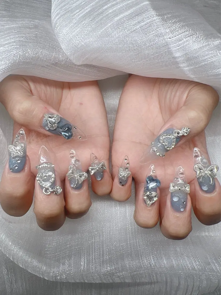 ネイル 長さ出し グラデーション キラキラネイル マグネットネイル ニュアンスネイル Lee Nails チップ長さだし専門店のネイルデザイン