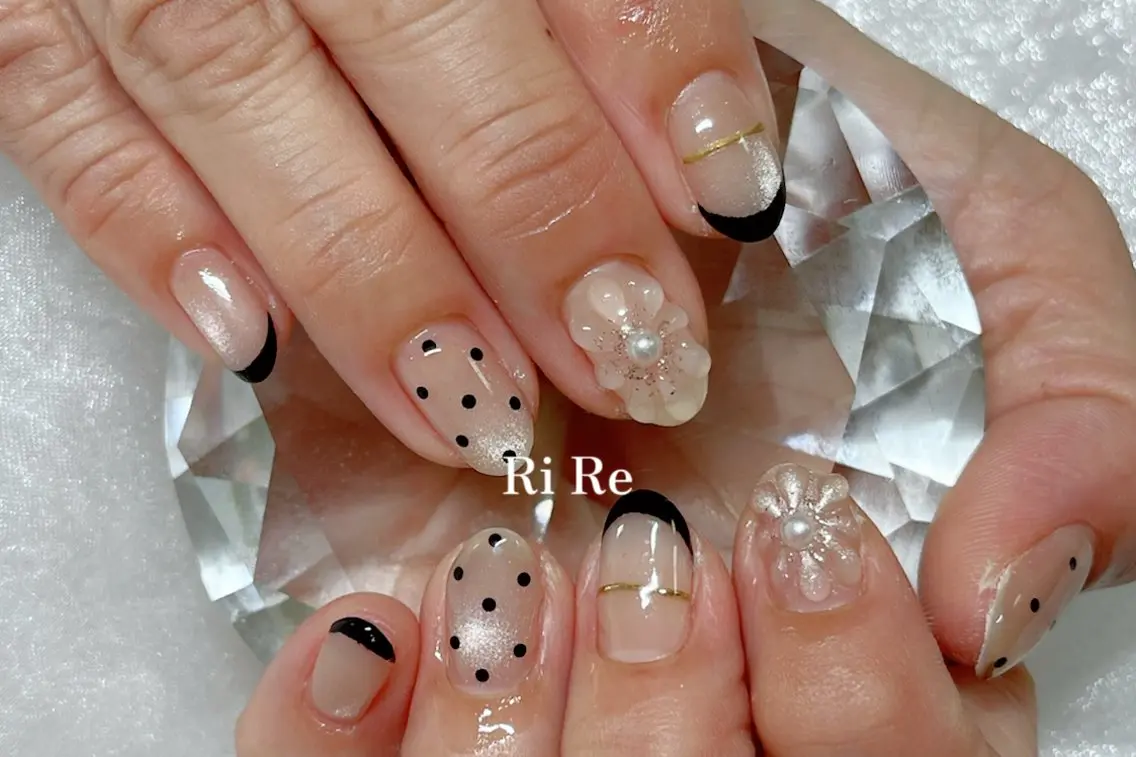 ネイル ドット フラワーネイル ぷっくりネイル Nailsalon RiRe♡Reikaのネイルデザイン