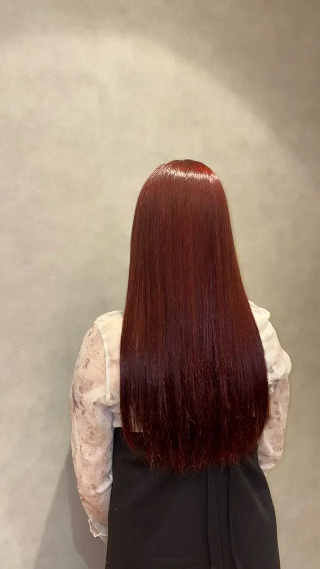 ロング カラー 中村 芹愛のヘアスタイル