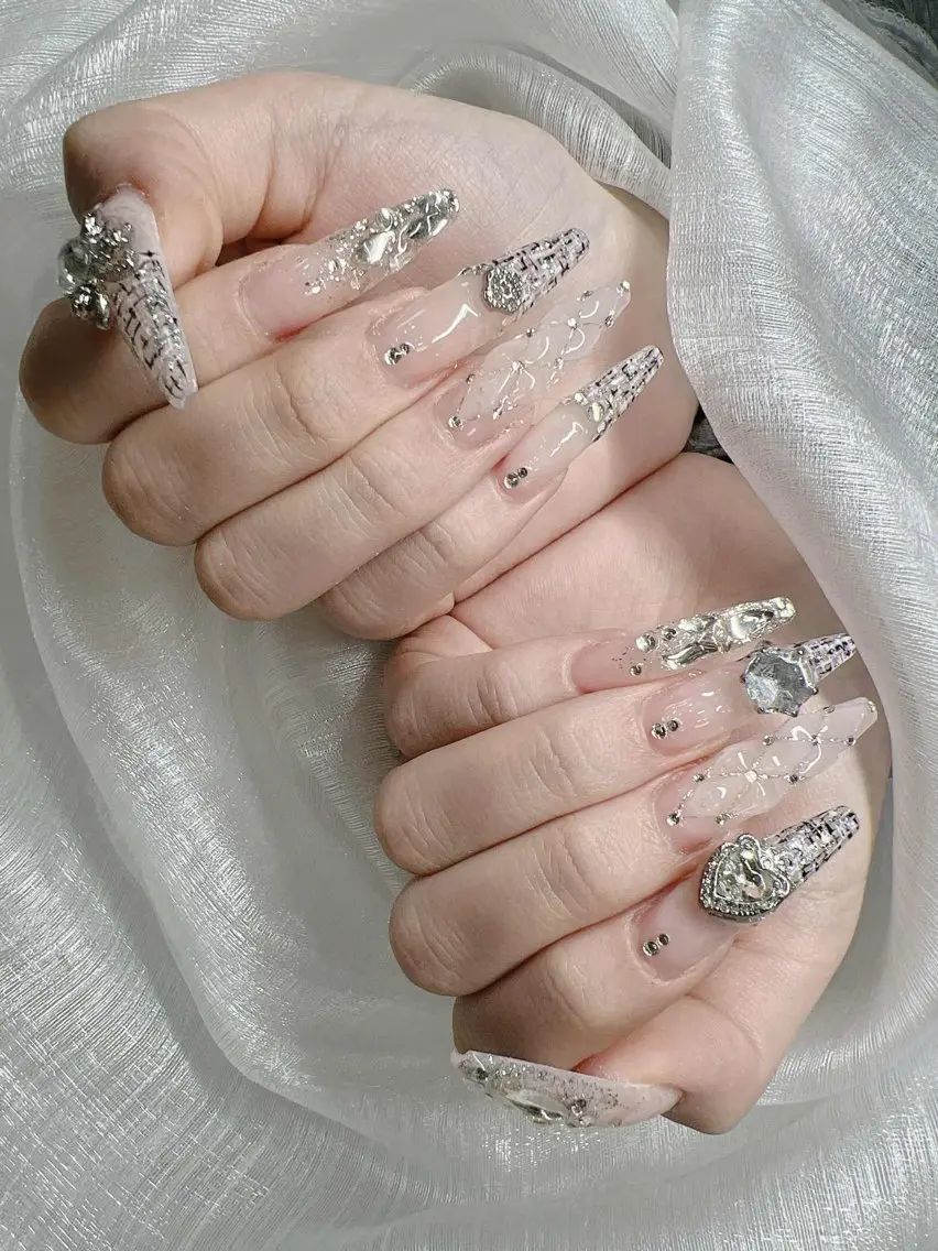 ネイル 長さ出し グラデーション 卒業式 キラキラネイル マグネットネイル ハンドネイル Lee Nailsのネイルデザイン