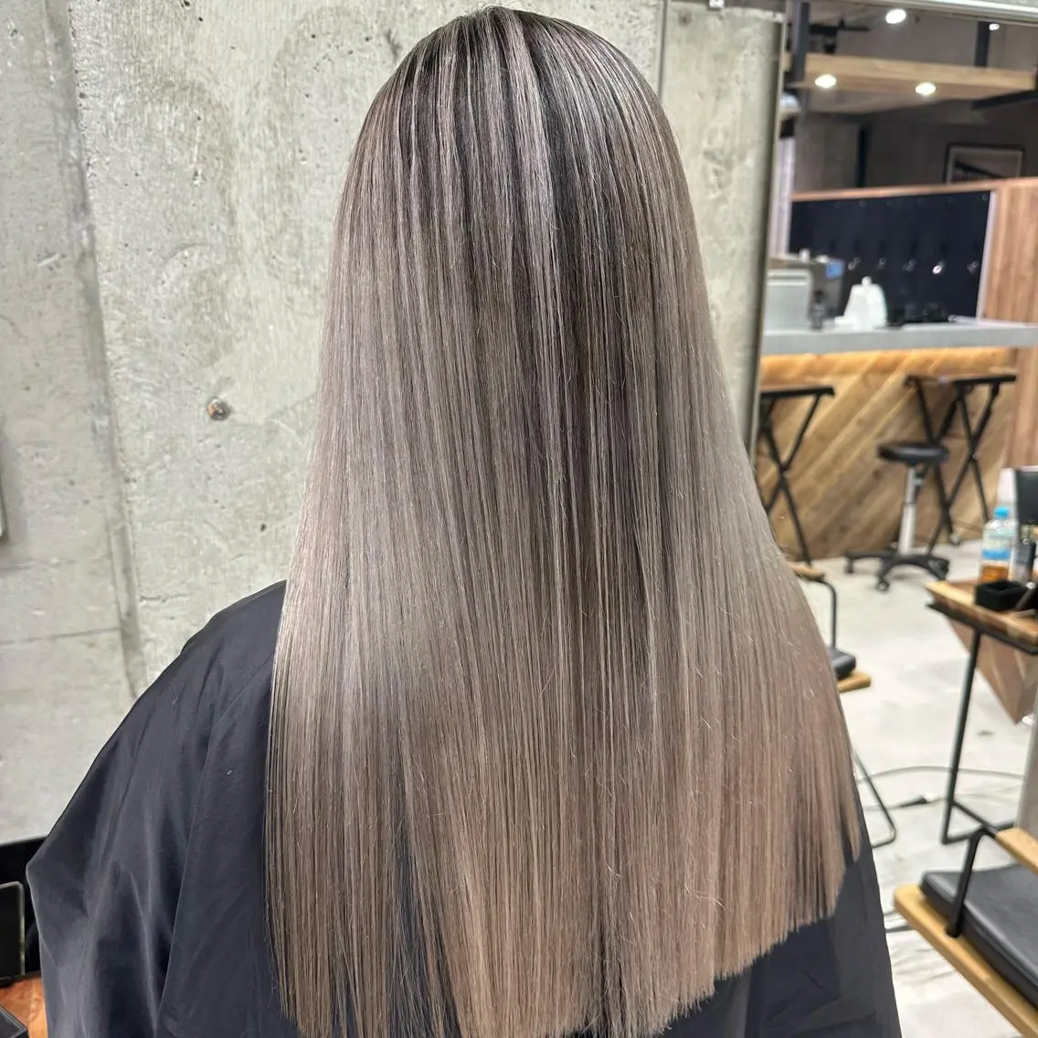 ロング カラー バレイヤージュ レイヤーカット ヘアカラー トリートメント 🌈透明感カラー ✨松田龍也🌈のヘアスタイル