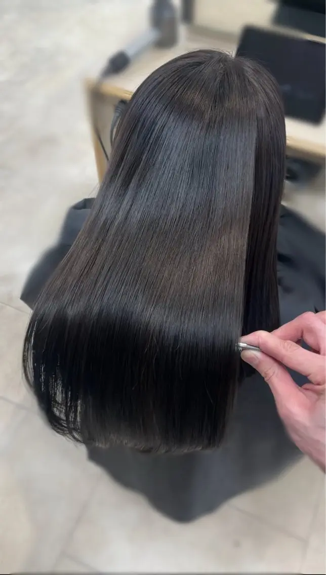 ロング シャドウパーマ／骨格 矯正カット　トモキのヘアスタイル