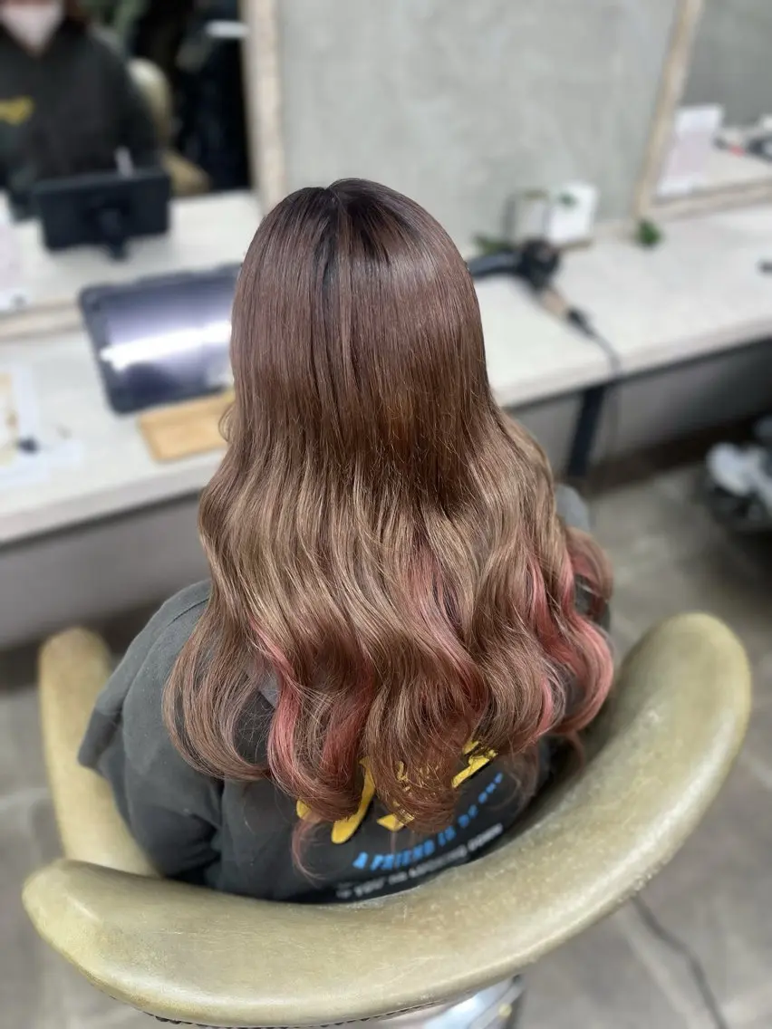 ロング カラー ヘアカラー Blast akihaのヘアスタイル