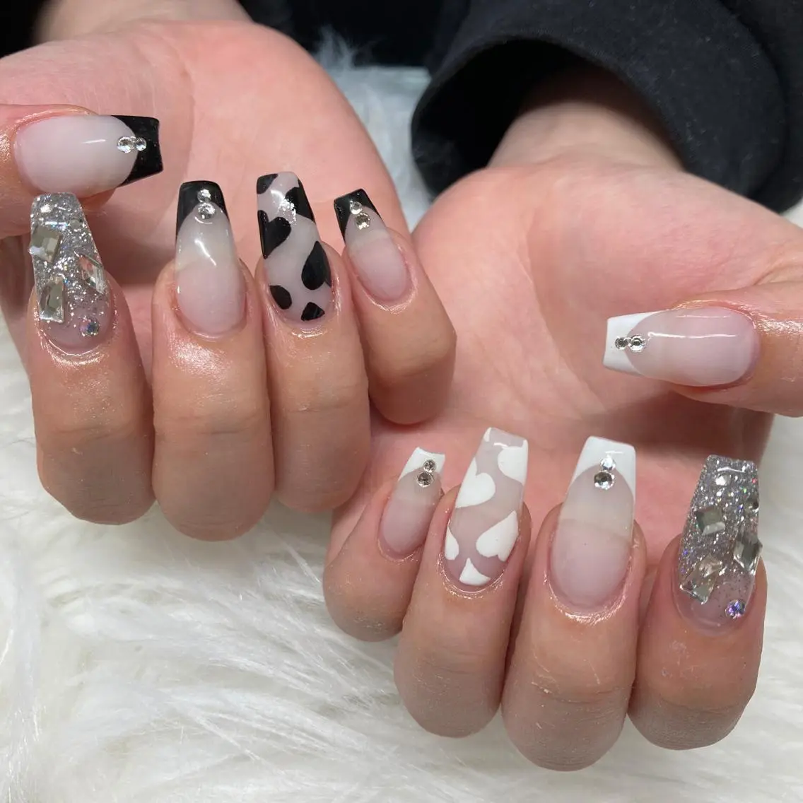 ミディアム ネイル Y. Sのネイルデザイン
