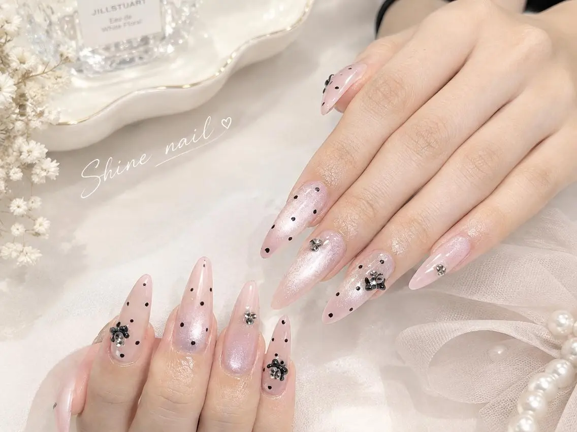ネイル サイナ🎀 長さだし&デザインのネイルデザイン
