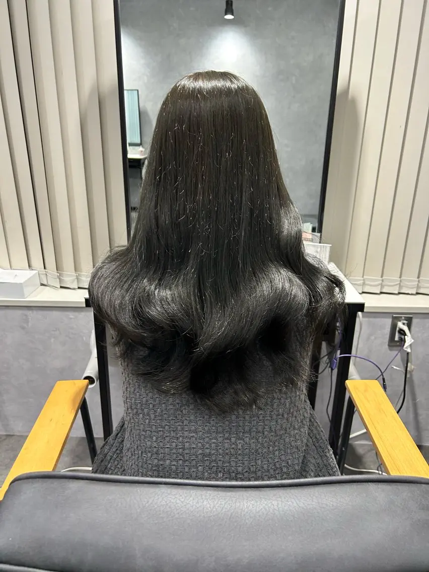 ロング カラー グレージュ オリーブグレージュ オリーブグレー プルエクステ/インナ ーカラー🦊はるなのヘアスタイル