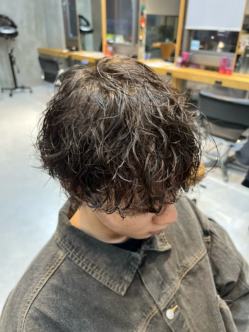 パーマ メンズ メンズパーマ 波巻きパーマ しずく🤍🧸 / fifthパーマのヘアスタイル