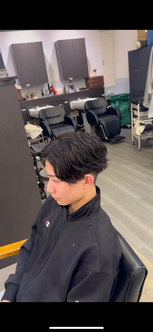 メンズカット＋パーマ＋ケアトリートメントの写真