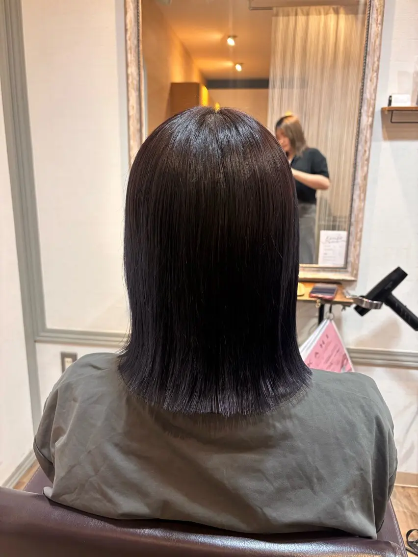 ミディアム カット ヘアカラー トリートメント 🫧髪質改善🫧山口 碧のヘアスタイル