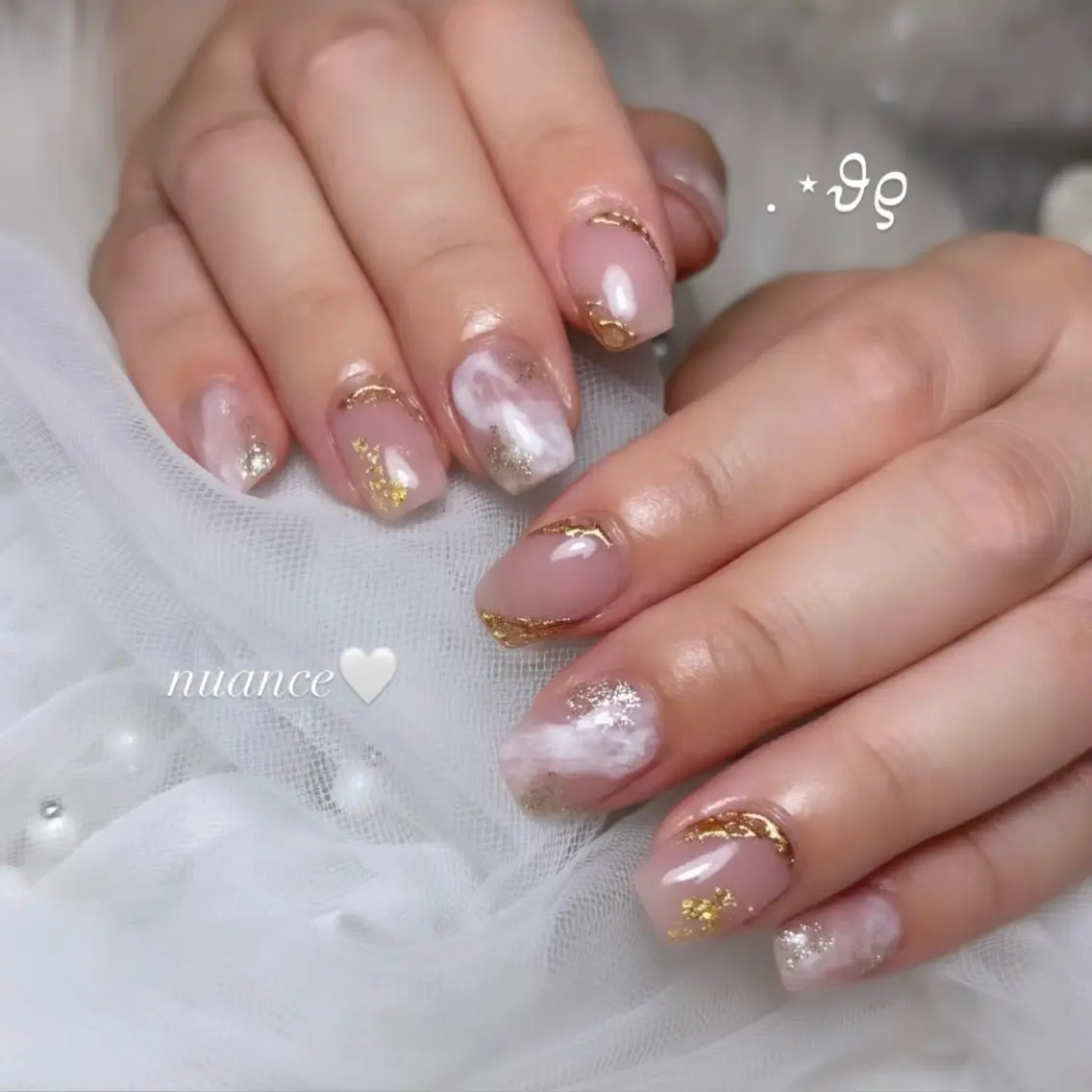 ネイル ハンドネイル 𝑬𝑹𝑰𝑲𝑨 𓂃🎀𓈒𓏸のネイルデザイン