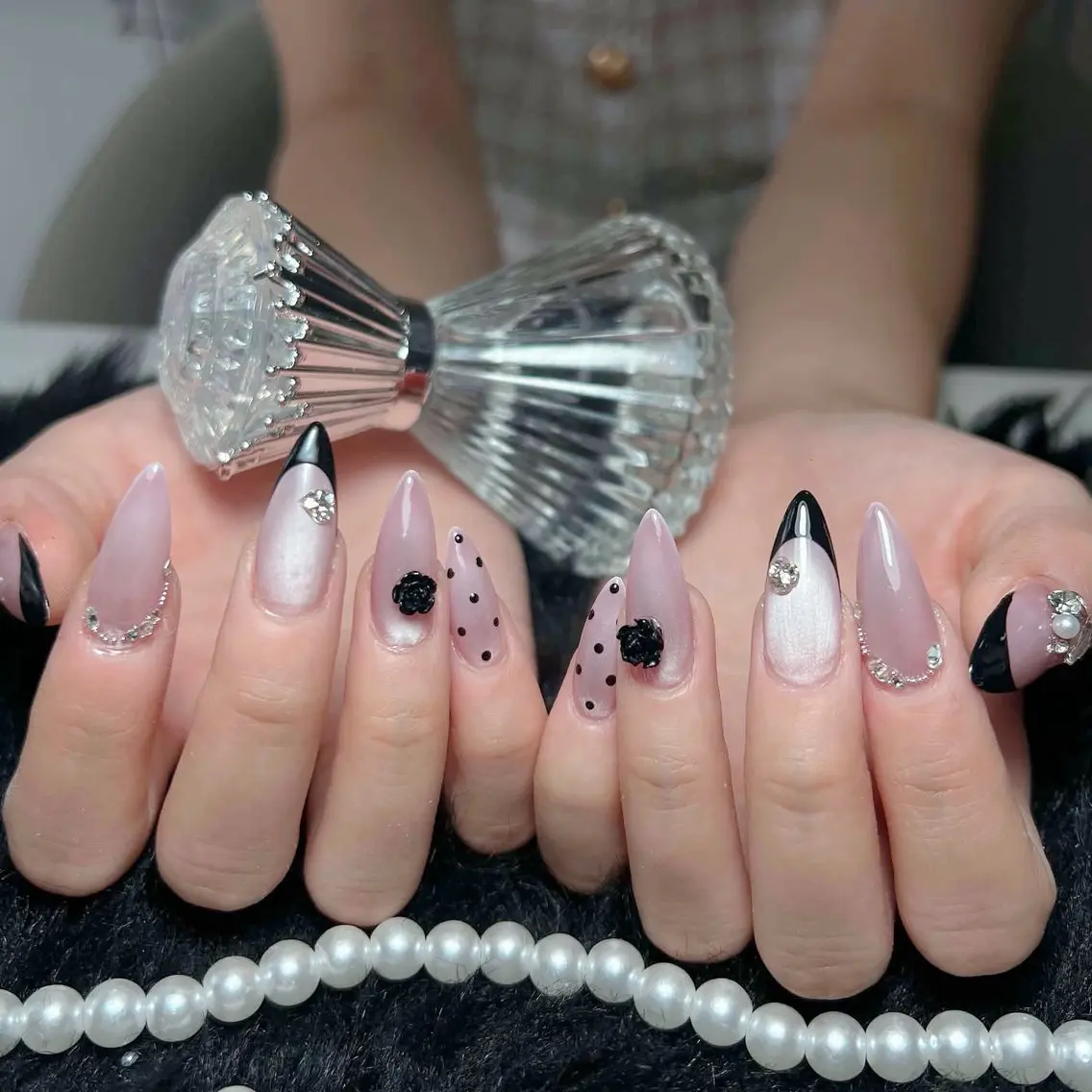 ネイル オーロラネイル 長さ出し フラッシュネイル フレンチネイル ジェルネイル ハンドネイル ハンドケア CiCi NailSalonのネイルデザイン