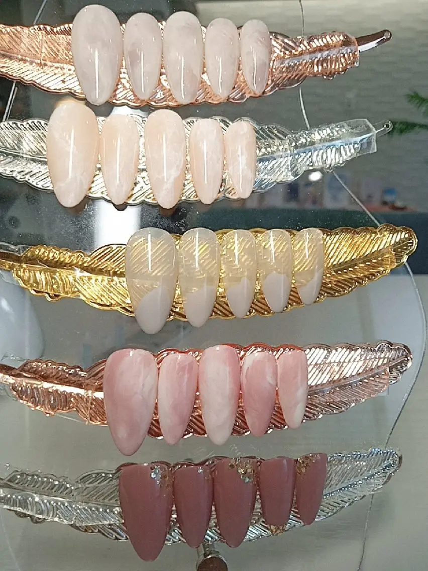 ネイル オフィスネイル 【まみ】 Ka Pilinaのネイルデザイン