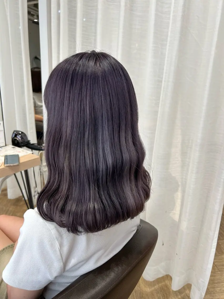セミロング カラー カット ヘアカラー 砂野 真璃奈のヘアスタイル