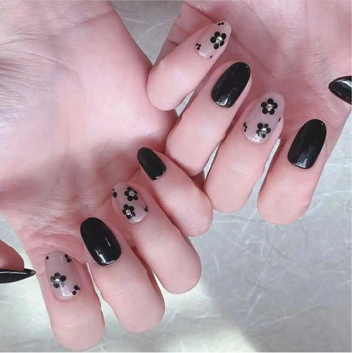 ネイル HIN NAILのネイルデザイン