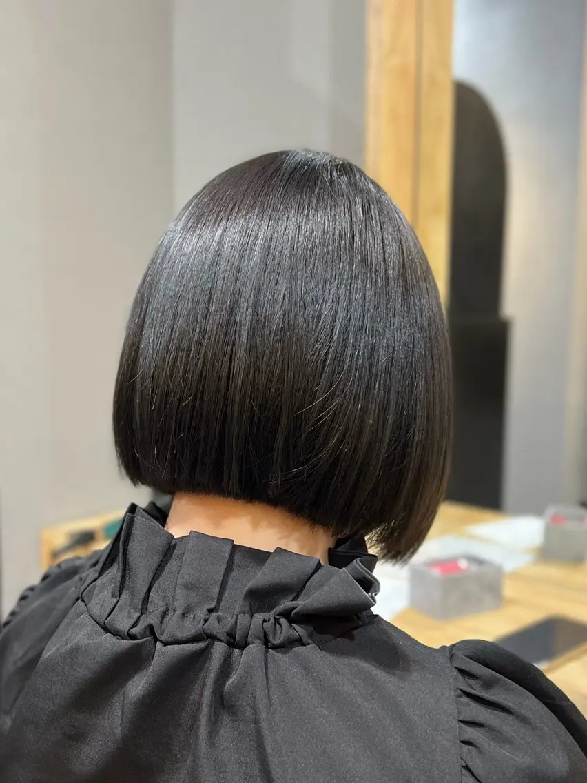 ショート カラー パーマ 切りっぱなしボブ ボブ 神戸ボブ✂️ ioe三宮/田 伸佳のヘアスタイル