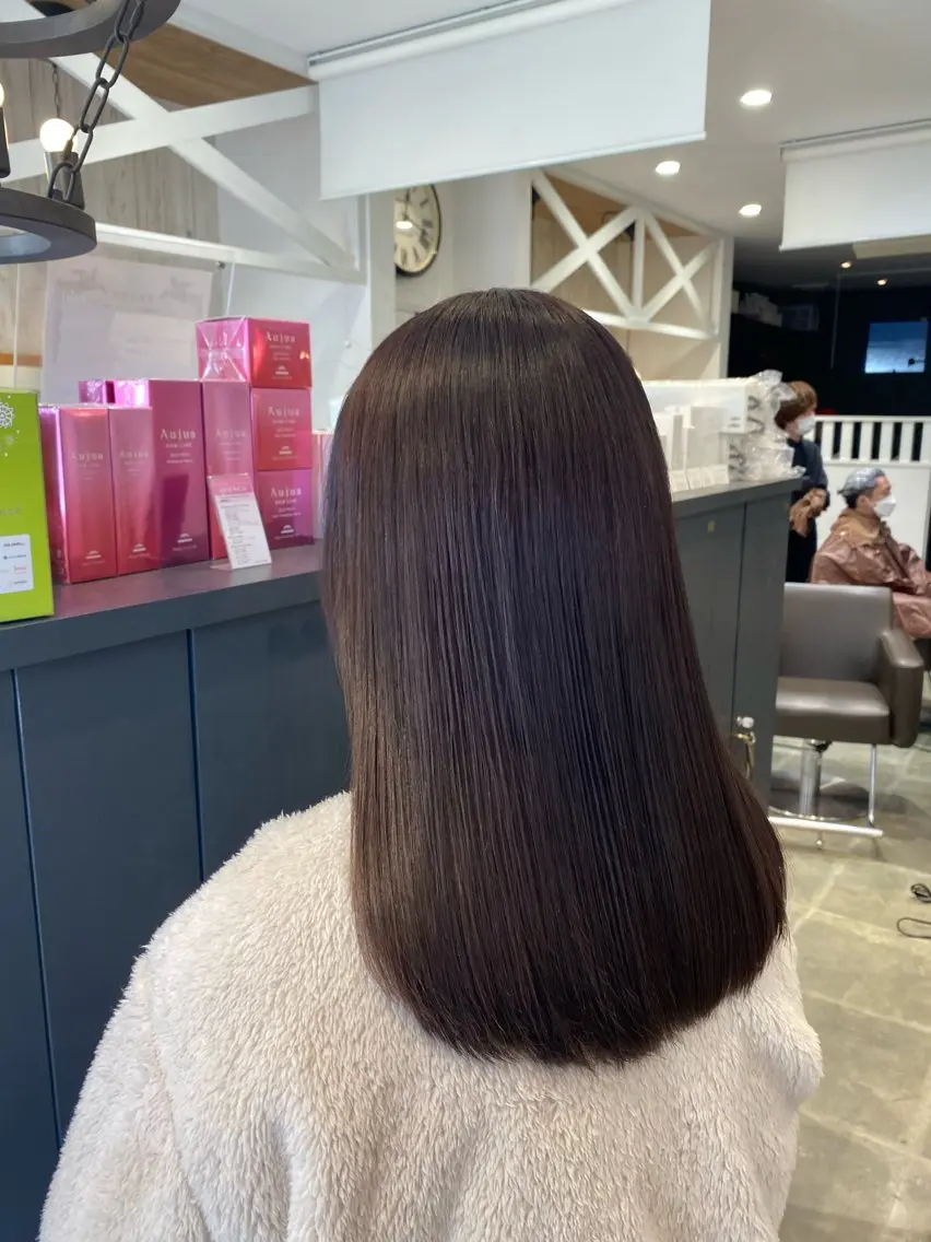 セミロング カラー ブラウンカラー ラベンダーカラー ラベンダーブラウン カット 縮毛矯正 柴田 枝利子のヘアスタイル