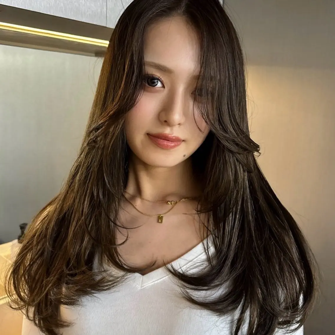 ロング カラー ヘアカラー SARA 艶髪/髪質改善のヘアスタイル