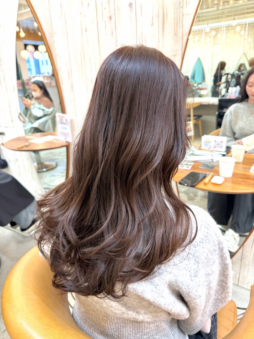 ロング カラー 顔まわりレイヤー 学生 韓国風ヘア レイヤーカット 小顔カット カット ヘアカラー トリートメント 縮毛矯正/レイヤー 髪質改善/ともきのヘアスタイル